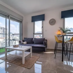 Port - German Colony Luxurious 2 Bdrms , חיפה ישראל