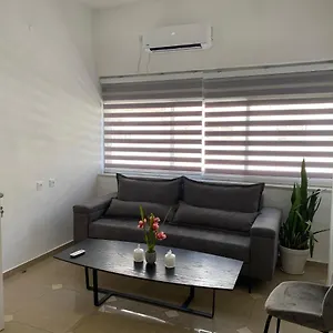 Laila's Studio2 , חיפה ישראל