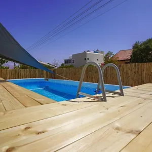 Yalarent Garden With Private Pool וילה